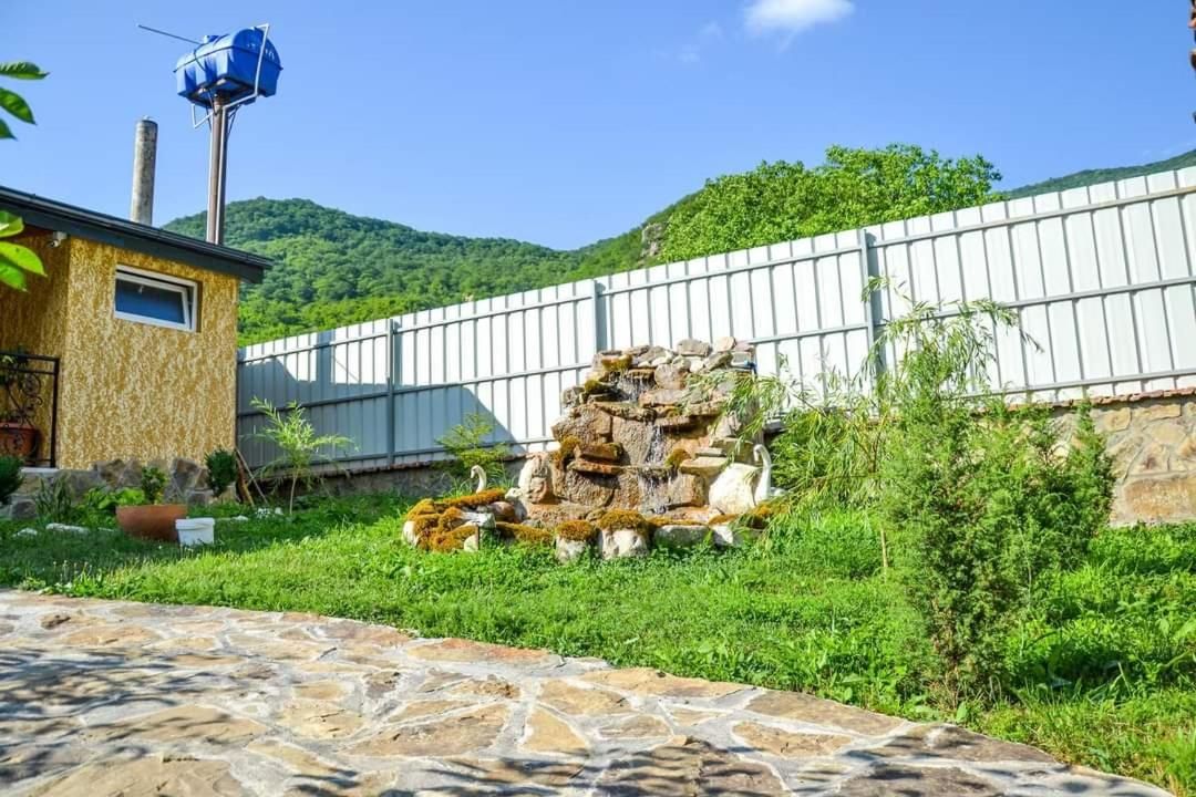 Гостевой дом Family hotel in Imerkhevi Imerkhevi-31